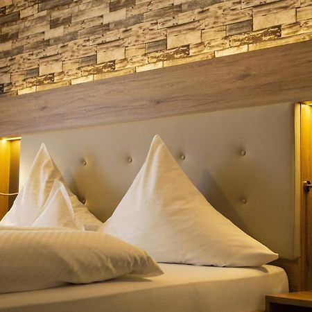 Land-Gut-Hotel Raeuber Lippoldskrug Alfeld  Eksteriør bilde
